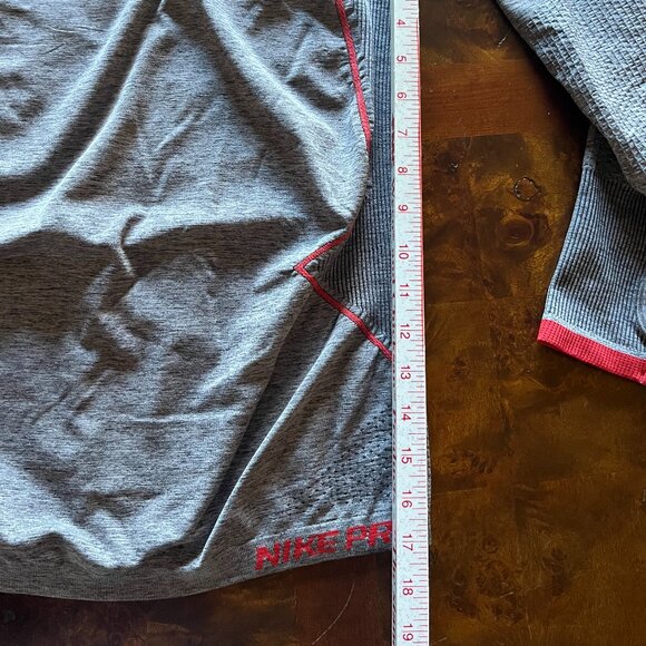 Women's Large Nike Pro Hooded Athletic Top - Stretchy and Warm - Picture 8 of 9